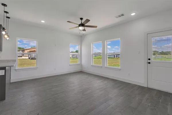 $239,999 | 510 Don Lane, Itasca, TX 76055