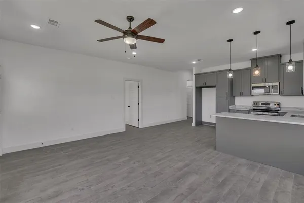 $239,999 | 510 Don Lane, Itasca, TX 76055