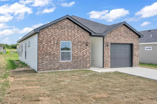 $239,999 | 510 Don Lane, Itasca, TX 76055