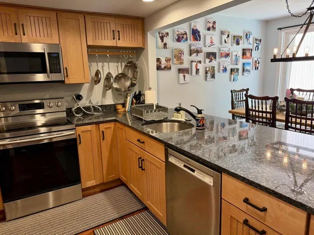 $595,000 | 170 Sterling Ridge Road, Unit 21, Warren, VT 05674