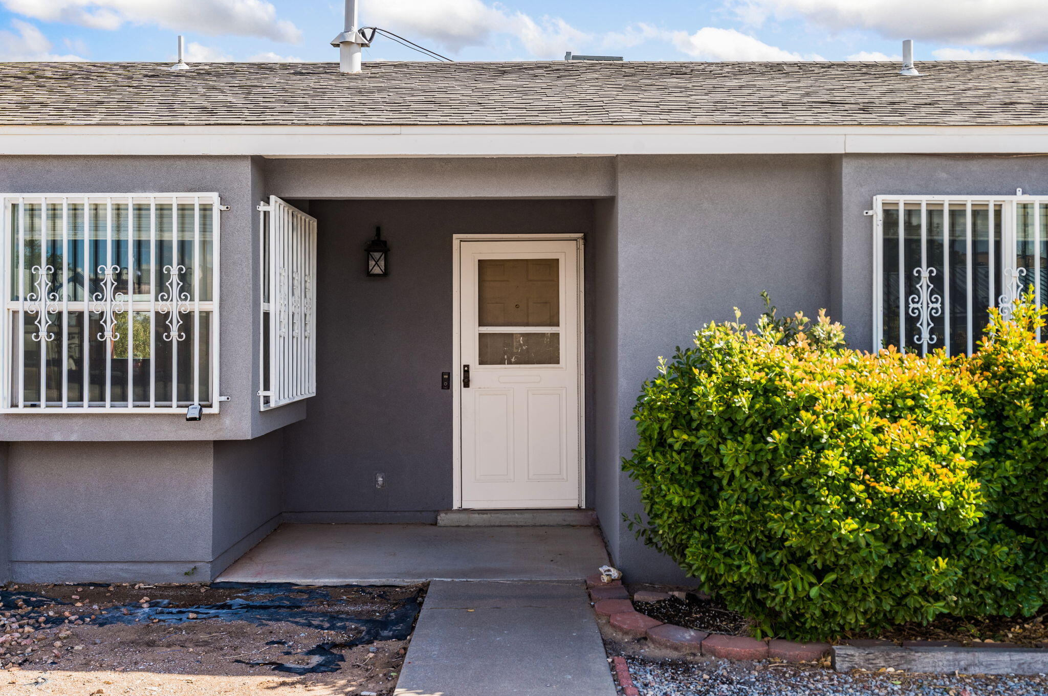 4538 Zirconia Drive Northeast Rio Rancho, NM 87124 - Photo 3 of 35 Gallery Image 3
