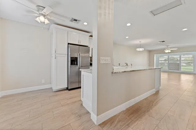 $2,100 | 13745 Flora Place, Unit B, Delray Beach, FL 33484