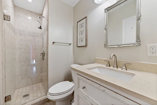 $2,100 | 13745 Flora Place, Unit B, Delray Beach, FL 33484