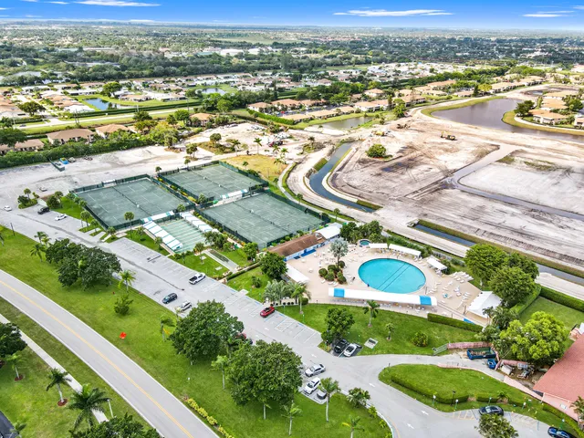 $2,100 | 13745 Flora Place, Unit B, Delray Beach, FL 33484