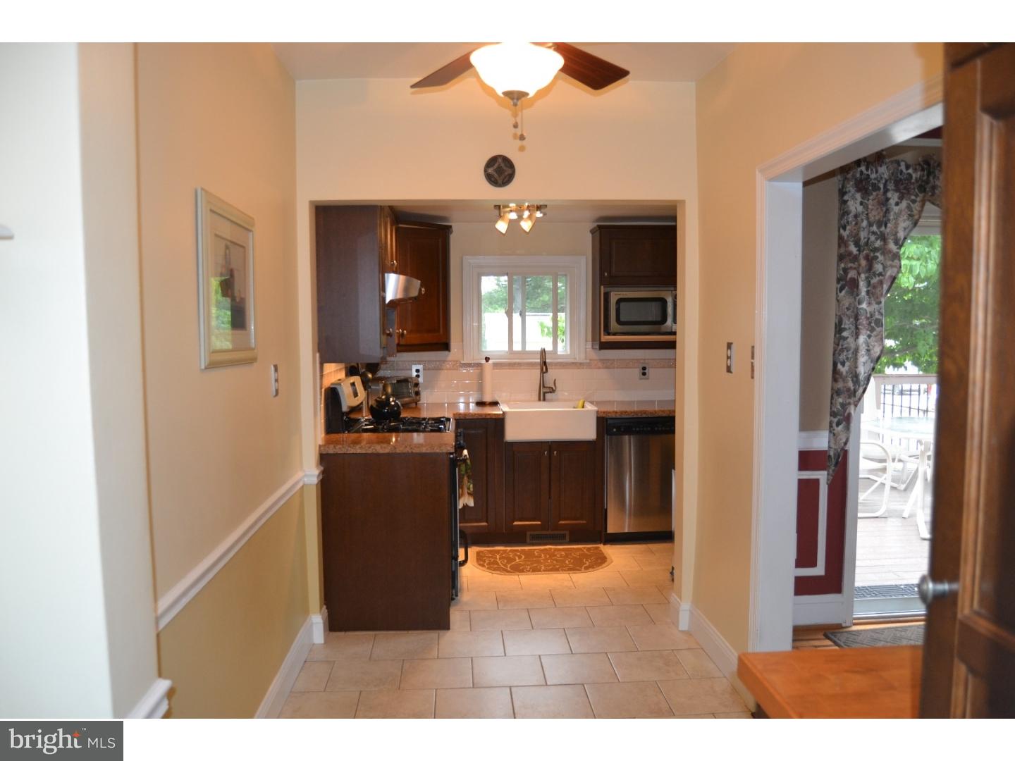 562 Wales Road Havertown, PA 19083 - Photo 11 of 24
