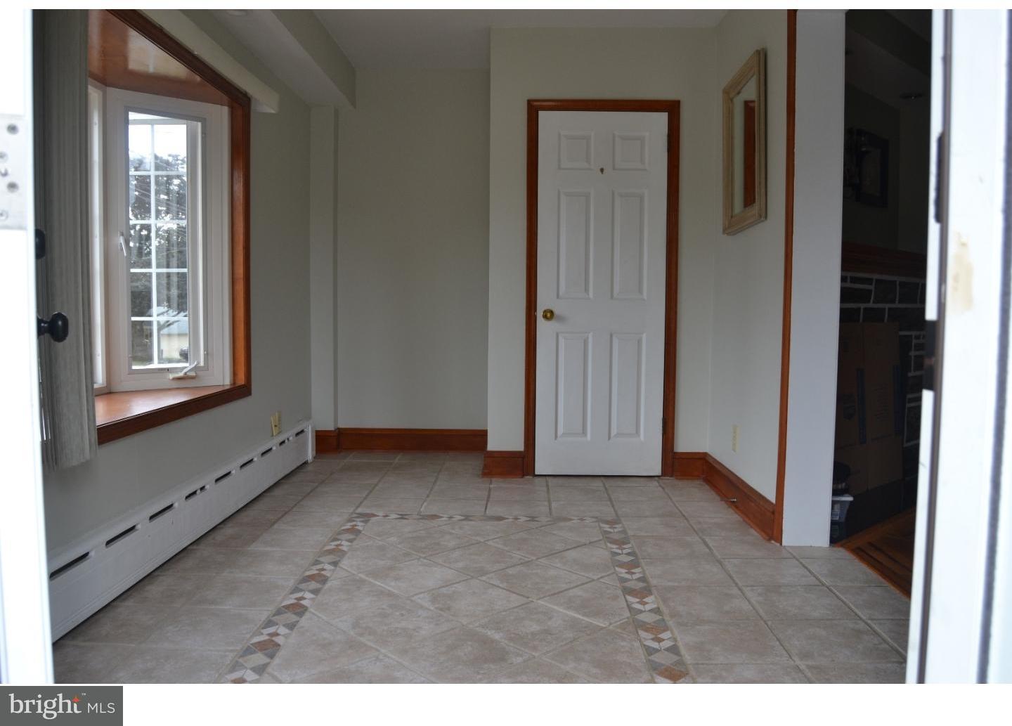 562 Wales Road Havertown, PA 19083 - Photo 3 of 24