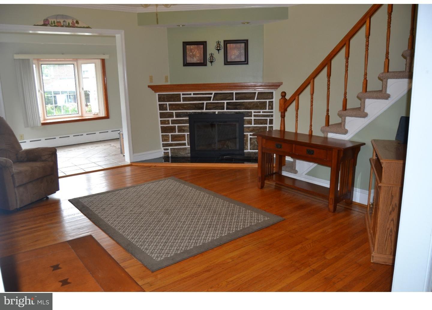 562 Wales Road Havertown, PA 19083 - Photo 5 of 24