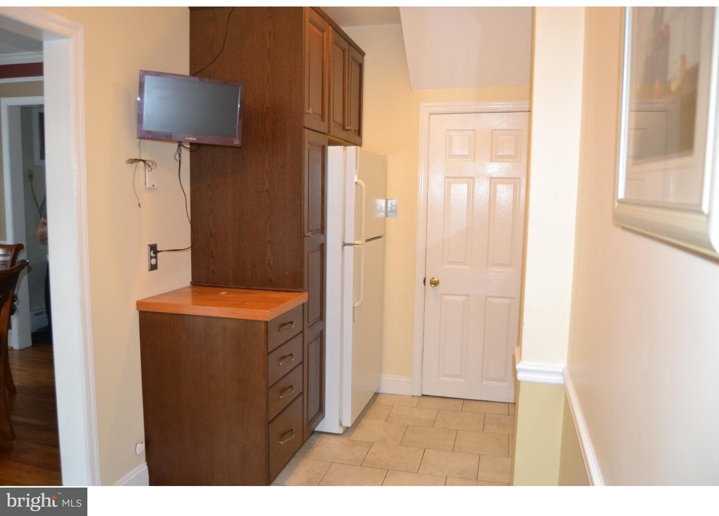 562 Wales Road Havertown, PA 19083 - Photo 10 of 24
