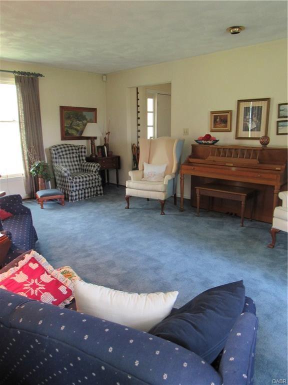 8361 Kimmel Road Clayton, OH 45315 - Photo 14 of 68