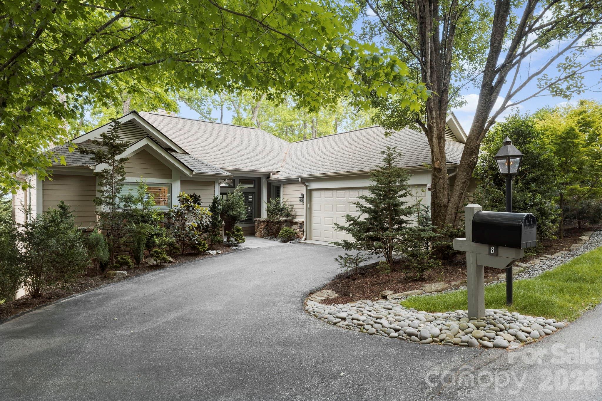 8 Spring Ridge Lane Hendersonville, NC 28739 - Photo 3 of 27 Gallery Image 3