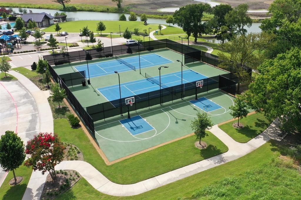 2813 Little Current Court Celina, TX 75009 - Photo 4 of 10 DJI0738XXXZb