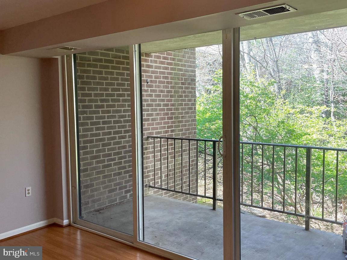 1529-11 Northgate Square, Unit 152911B Reston, VA 20190 - Photo 1 of 12