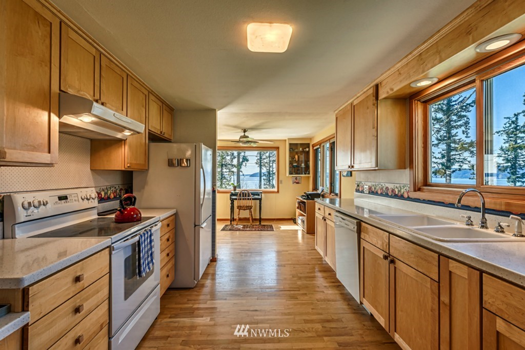 10511 Samish Island Road Bow, WA 98232 - Photo 3 of 15 Gallery Image 3