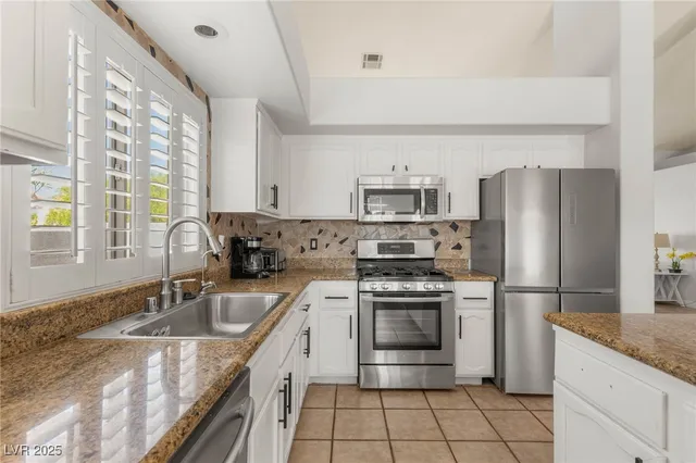 $2,200 | 3870 Cotillion Court, Las Vegas, NV 89147