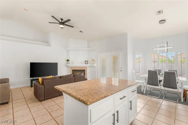 $2,200 | 3870 Cotillion Court, Las Vegas, NV 89147