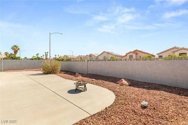 $2,200 | 3870 Cotillion Court, Las Vegas, NV 89147