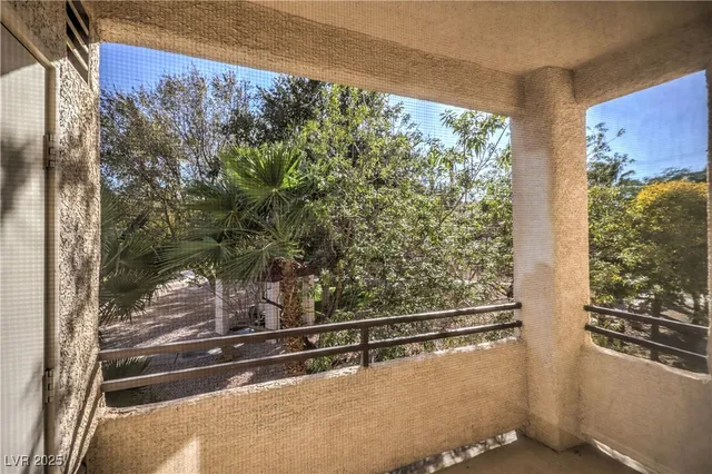 $1,699 | 1830 North Buffalo Drive, Unit 2085, Las Vegas, NV 89128
