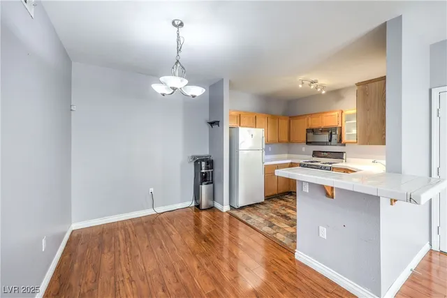 $1,699 | 1830 North Buffalo Drive, Unit 2085, Las Vegas, NV 89128