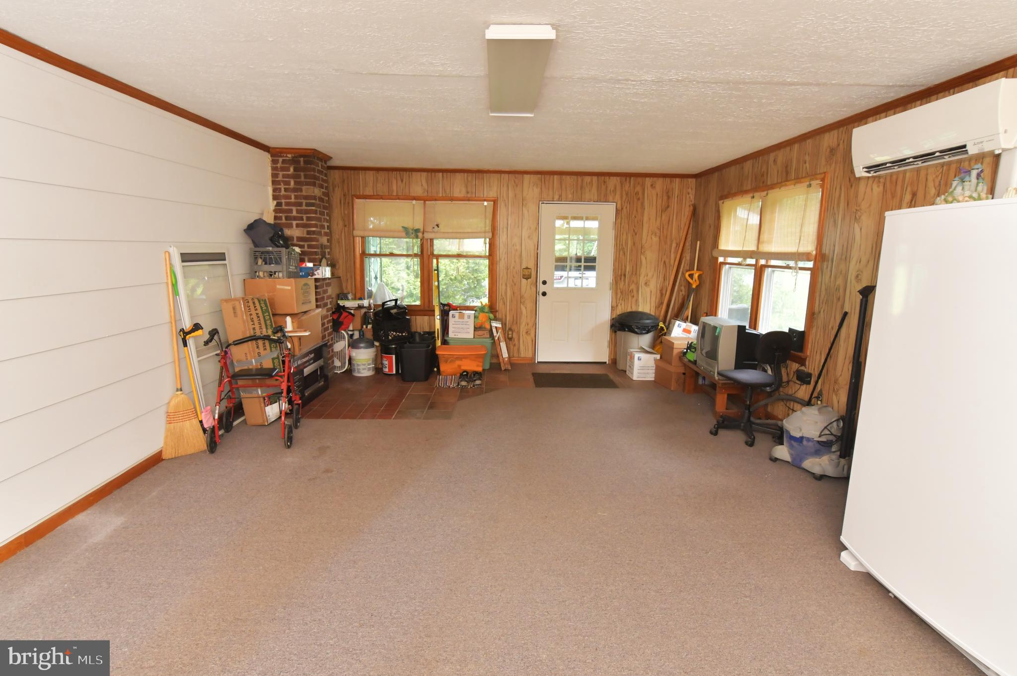 500 Dunmore Ridge Road Augusta, WV 26704 - Photo 14 of 43 Family room