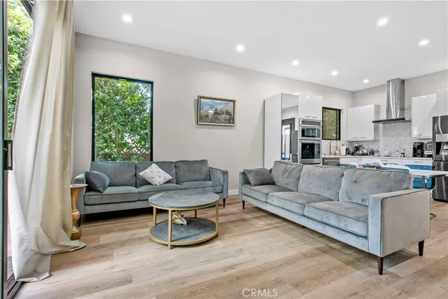 $1,995,000 | 1918 North Maple Street, Burbank, CA 91505