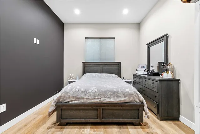 $1,995,000 | 1918 North Maple Street, Burbank, CA 91505