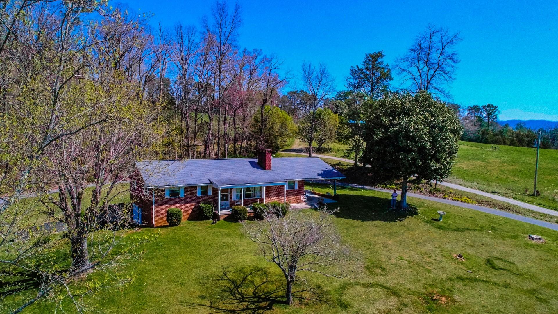 276 Lower Bogard Road Newport, TN 37821 - Photo 15 of 39 10