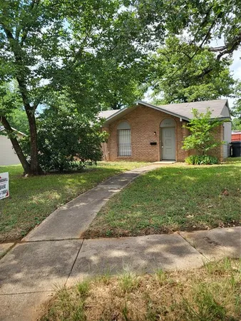 $1,650 | 7445 Hillstar Circle, Dallas, TX 75217