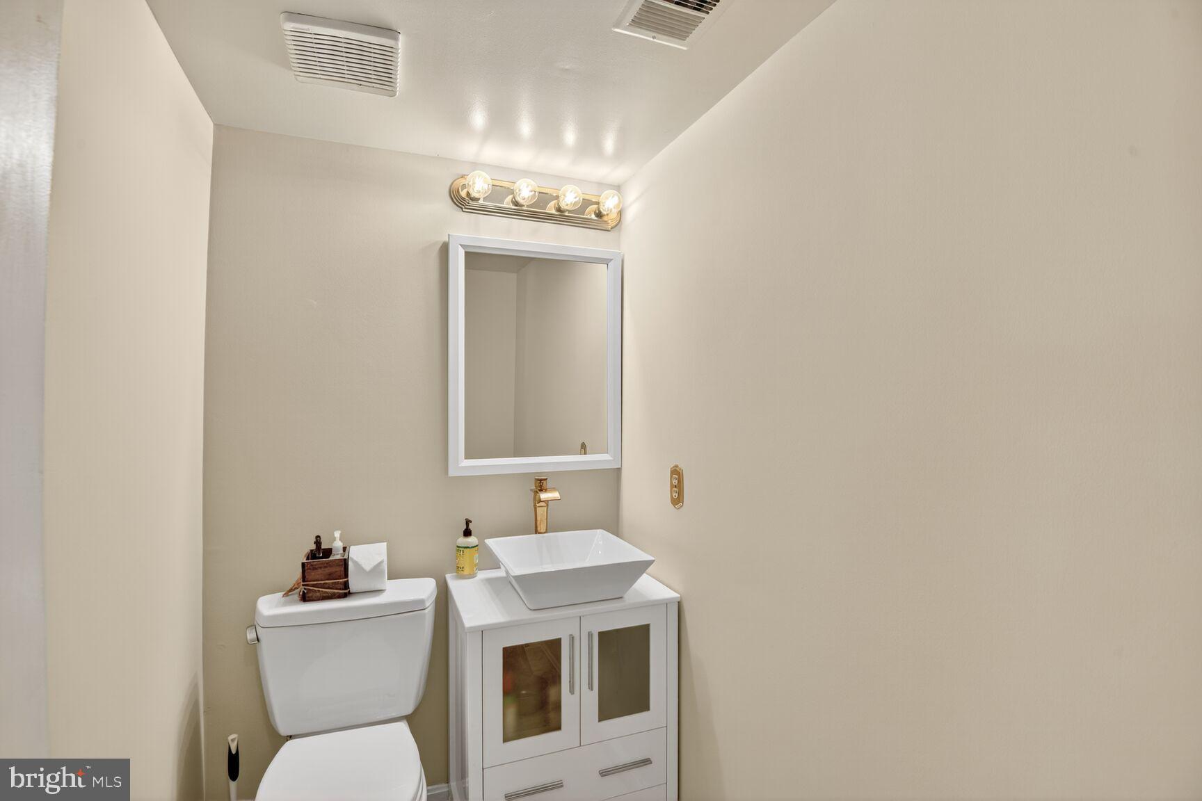1519 Foster Road Silver Spring, MD 20905 - Photo 32 of 109 Gallery Image 32