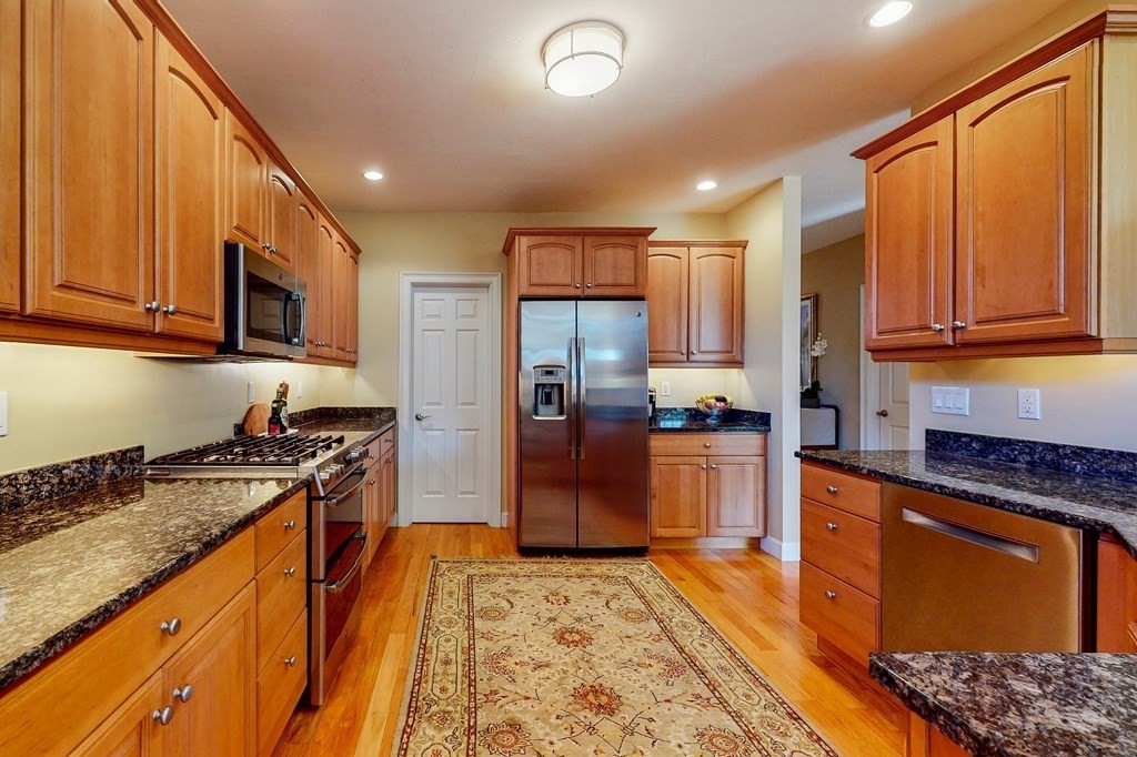 5 Preston Square, Unit 32 Quincy, MA 02171 - Photo 11 of 41