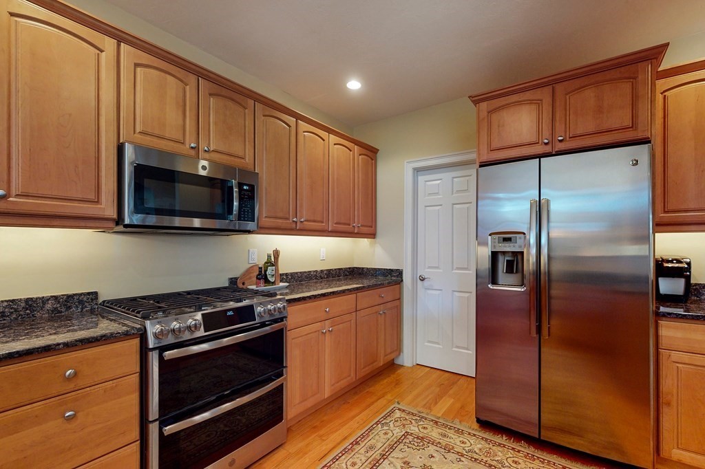 5 Preston Square, Unit 32 Quincy, MA 02171 - Photo 12 of 41