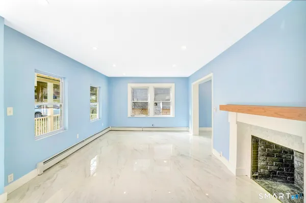 $2,500 | 341 Lincoln Street, Waterbury, CT 06710