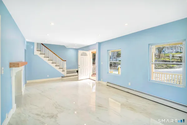 $2,500 | 341 Lincoln Street, Waterbury, CT 06710