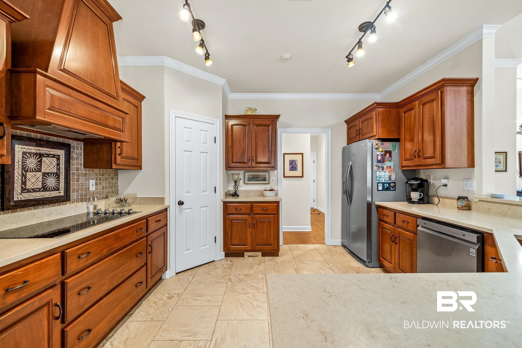 9305 Aspen Circle Daphne, AL 36527 - Photo 16 of 50 (Cabinets are darker than photos show)