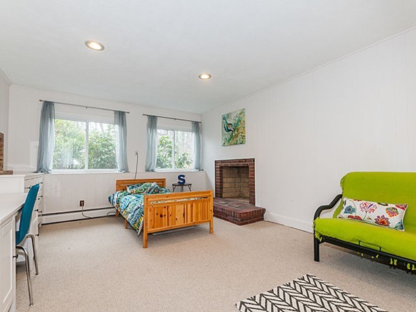 98 Risley Road Brookline, MA 02467 - Photo 15 of 28