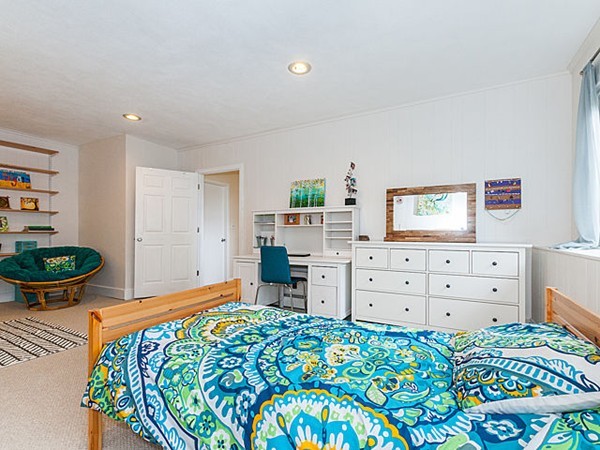 98 Risley Road Brookline, MA 02467 - Photo 17 of 28