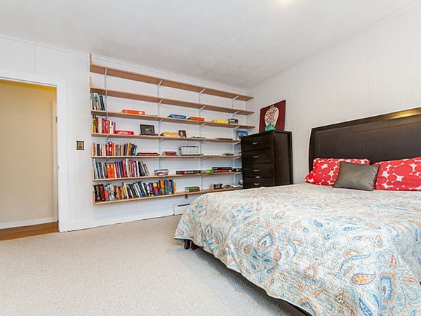 98 Risley Road Brookline, MA 02467 - Photo 19 of 28