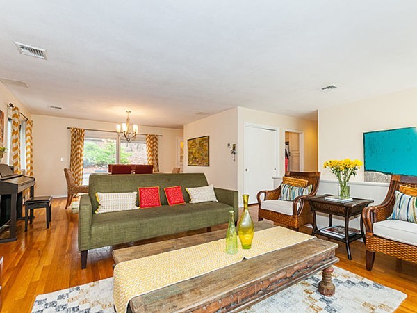 98 Risley Road Brookline, MA 02467 - Photo 2 of 28