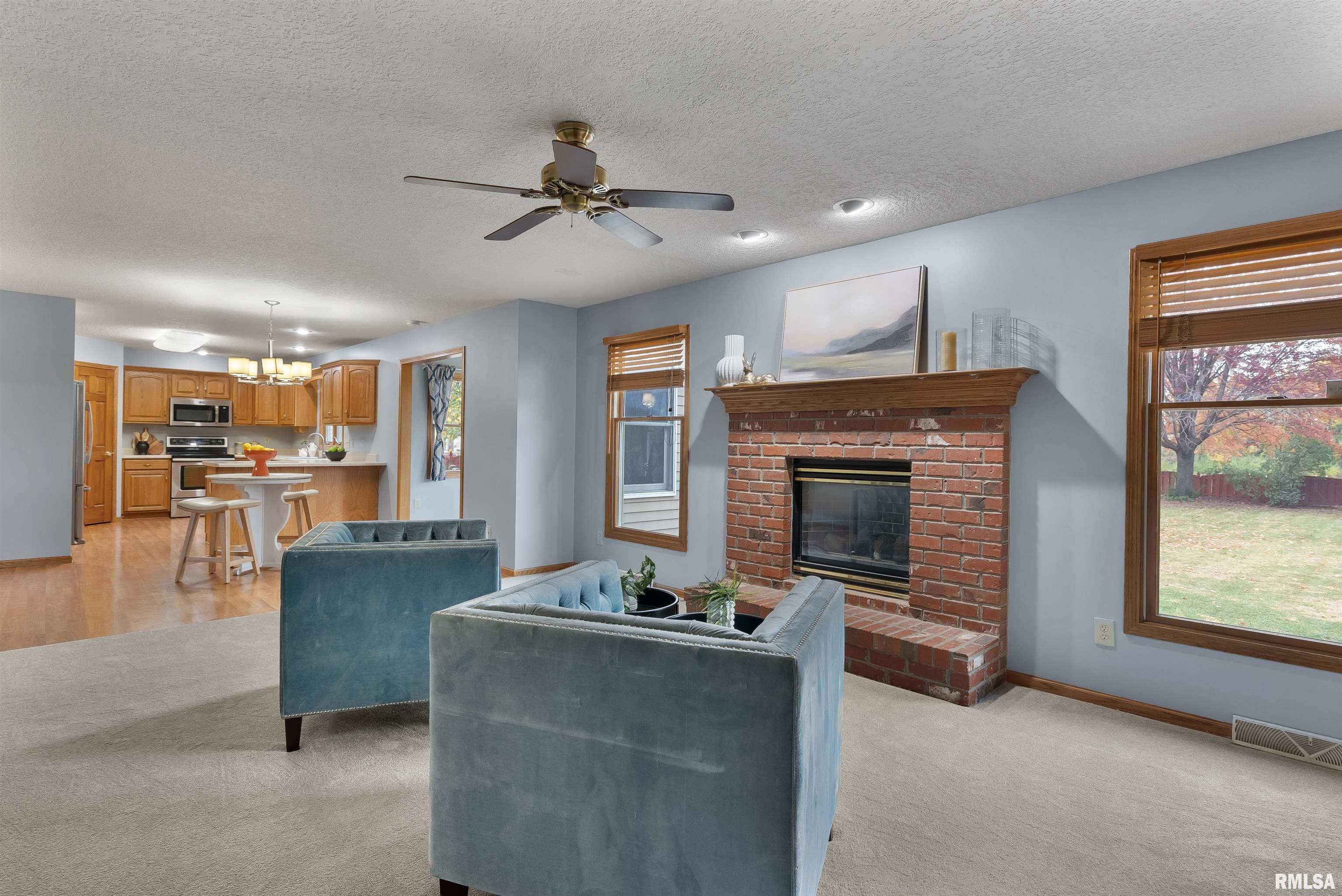2076 Ashford Road Bettendorf, IA 52722 - Photo 11 of 51 Gallery Image 11