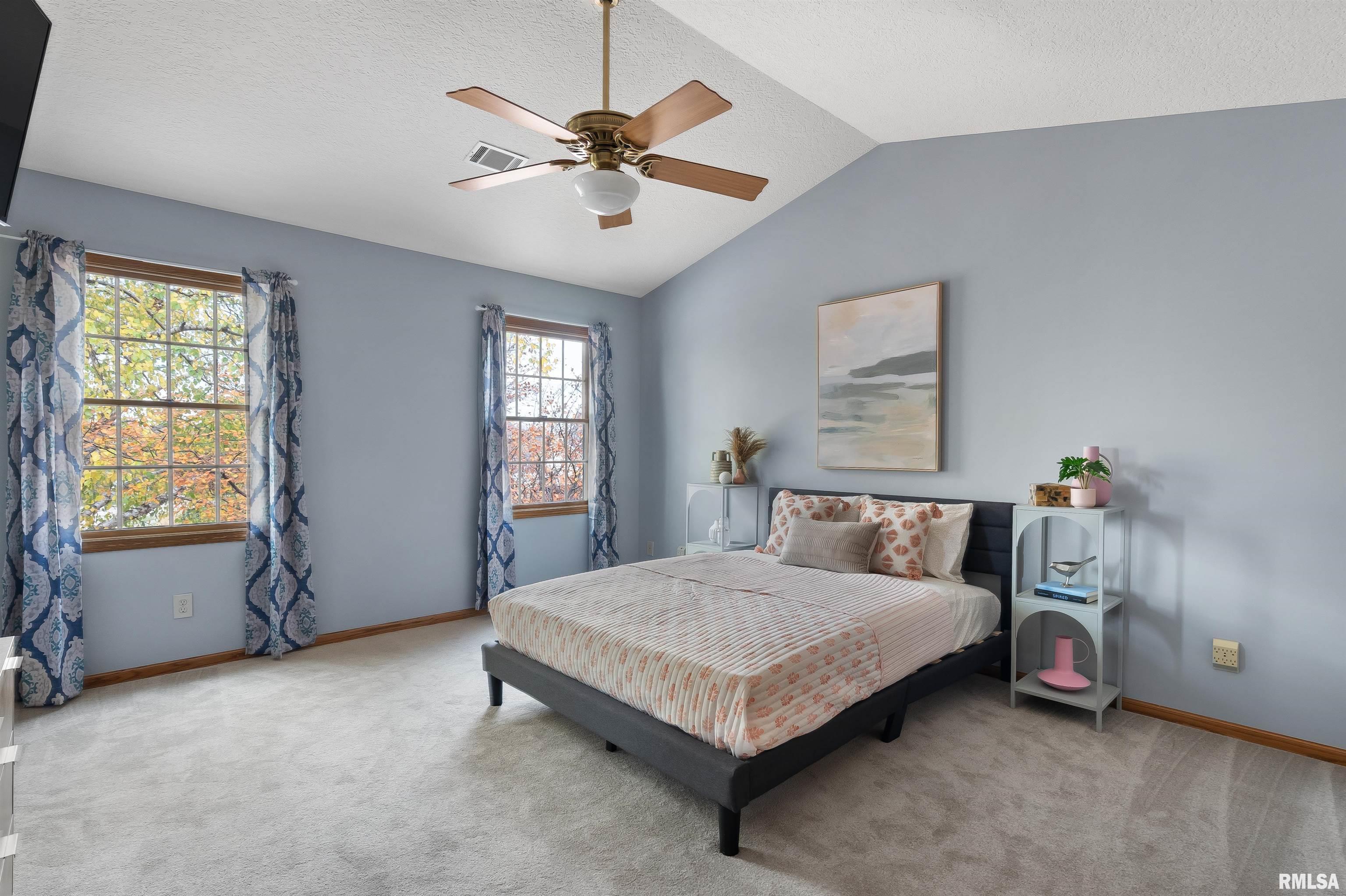2076 Ashford Road Bettendorf, IA 52722 - Photo 21 of 51 Gallery Image 21