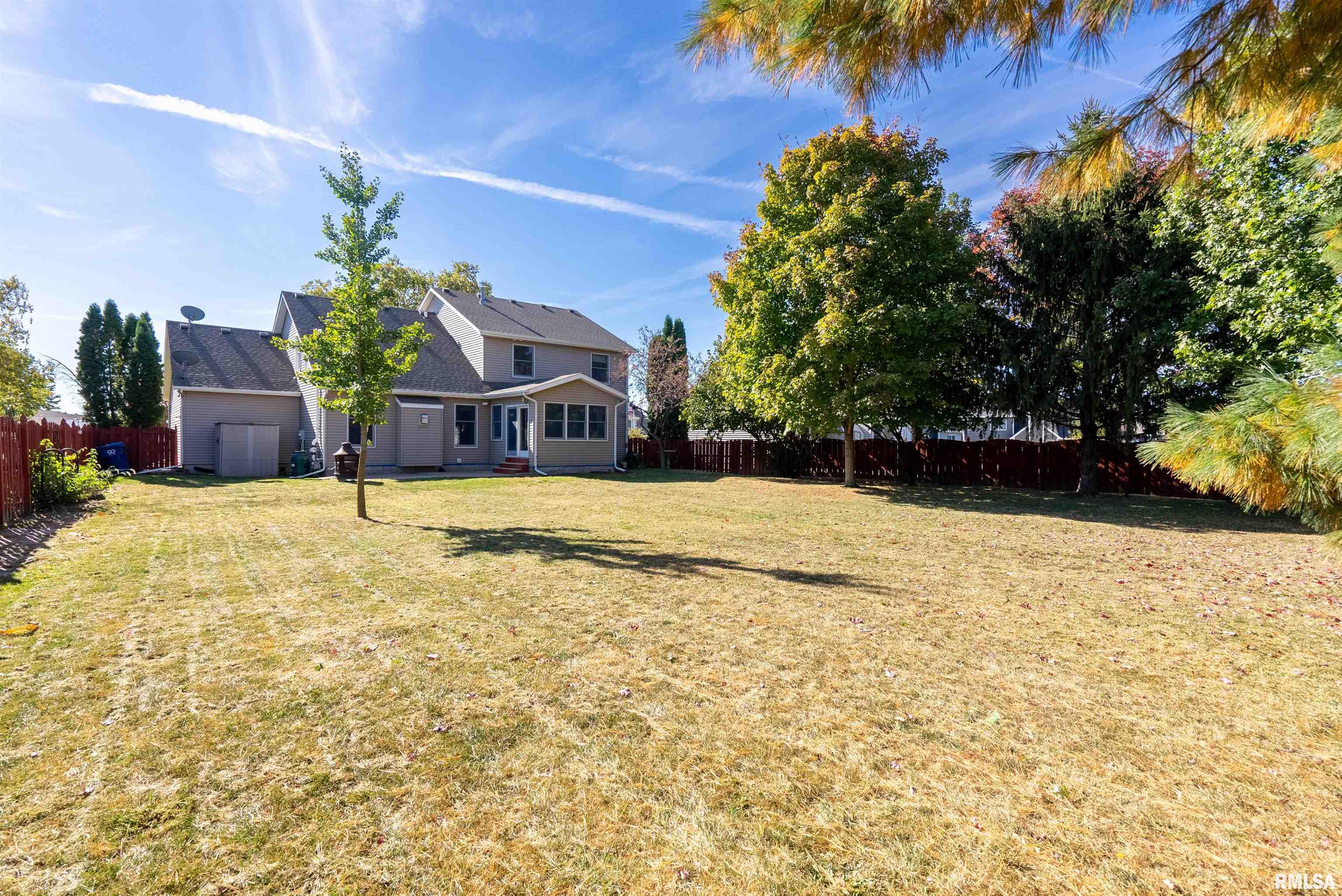 2076 Ashford Road Bettendorf, IA 52722 - Photo 3 of 51 Gallery Image 3