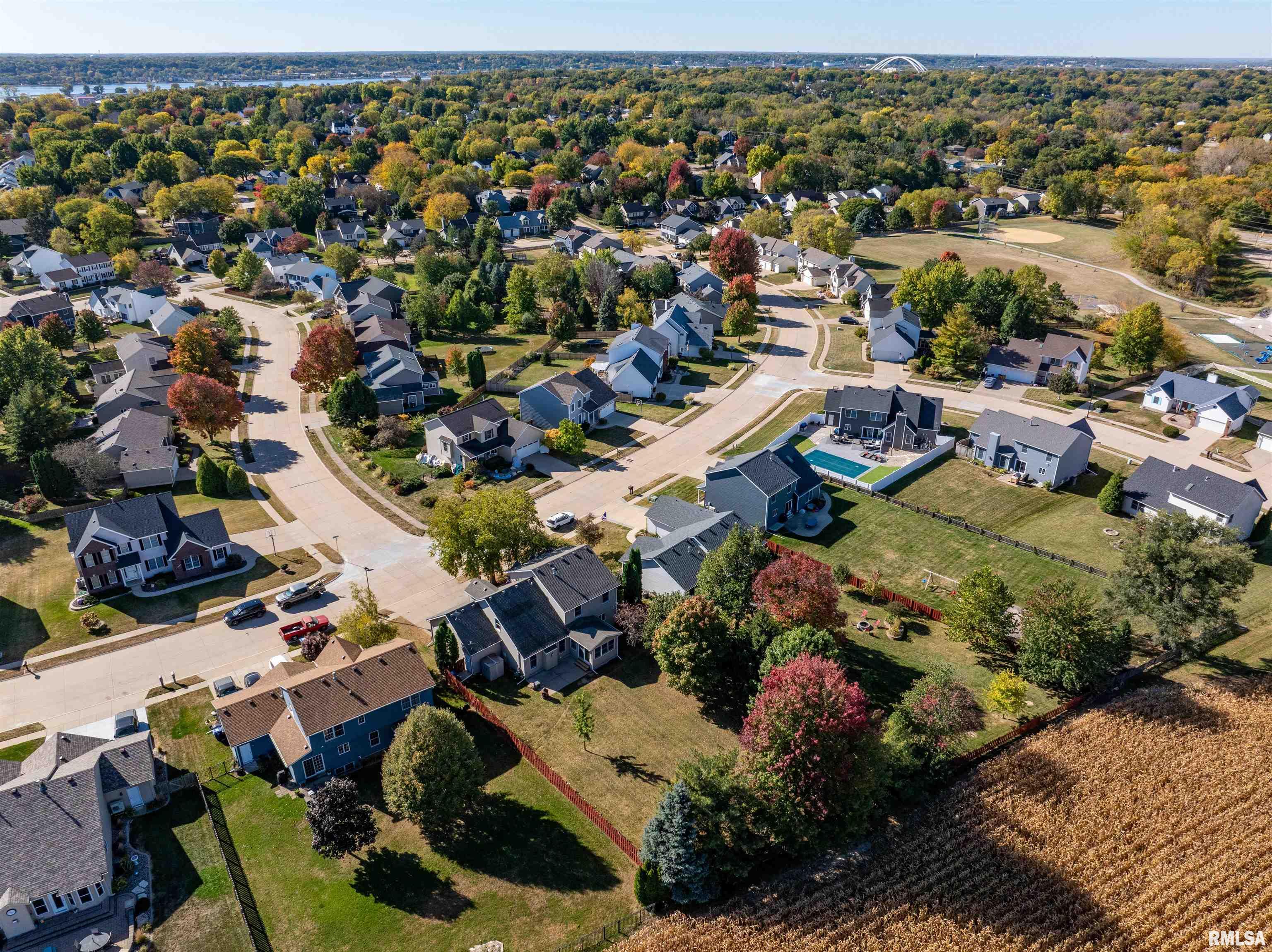 2076 Ashford Road Bettendorf, IA 52722 - Photo 40 of 51 Gallery Image 40