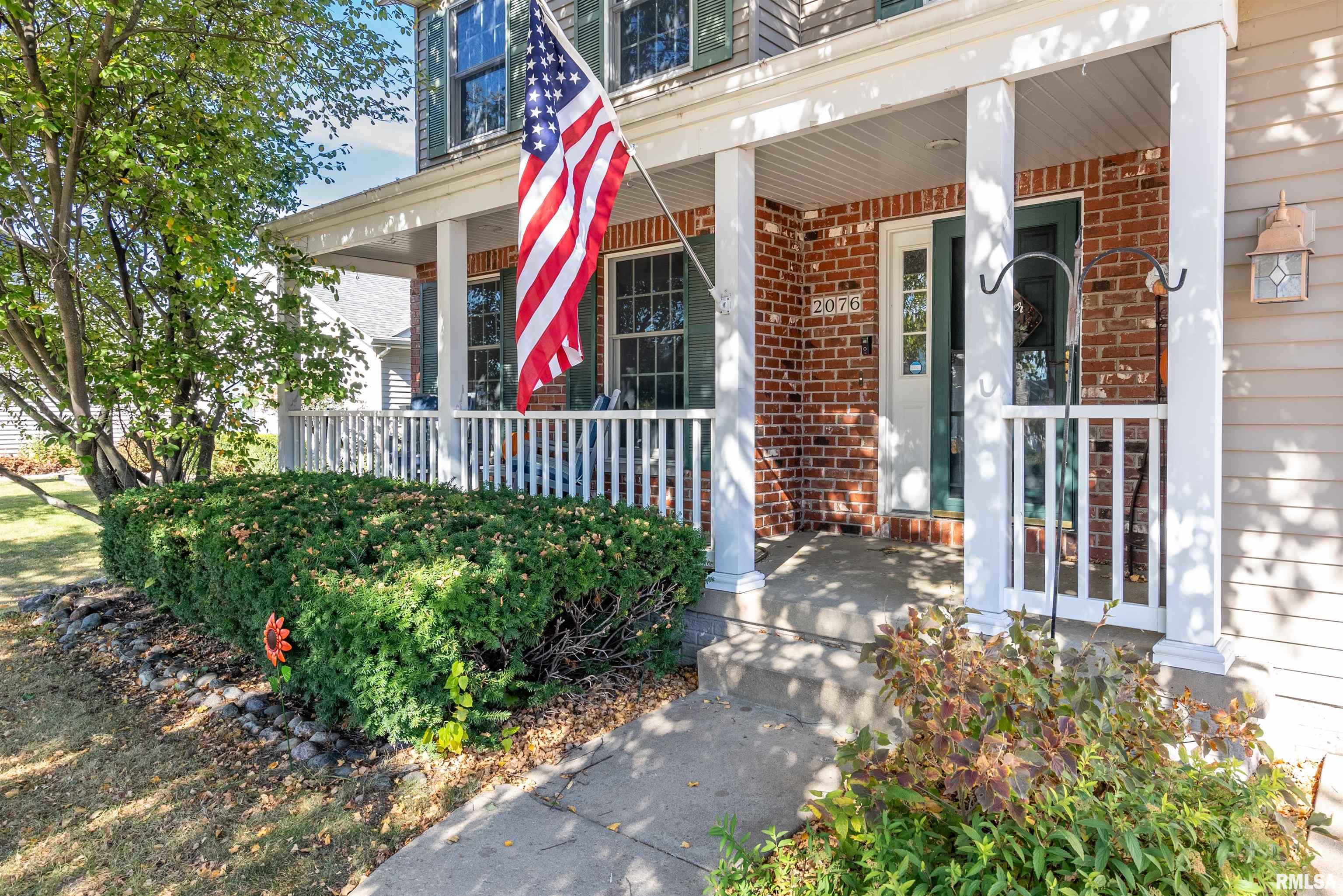 2076 Ashford Road Bettendorf, IA 52722 - Photo 4 of 51 Gallery Image 4