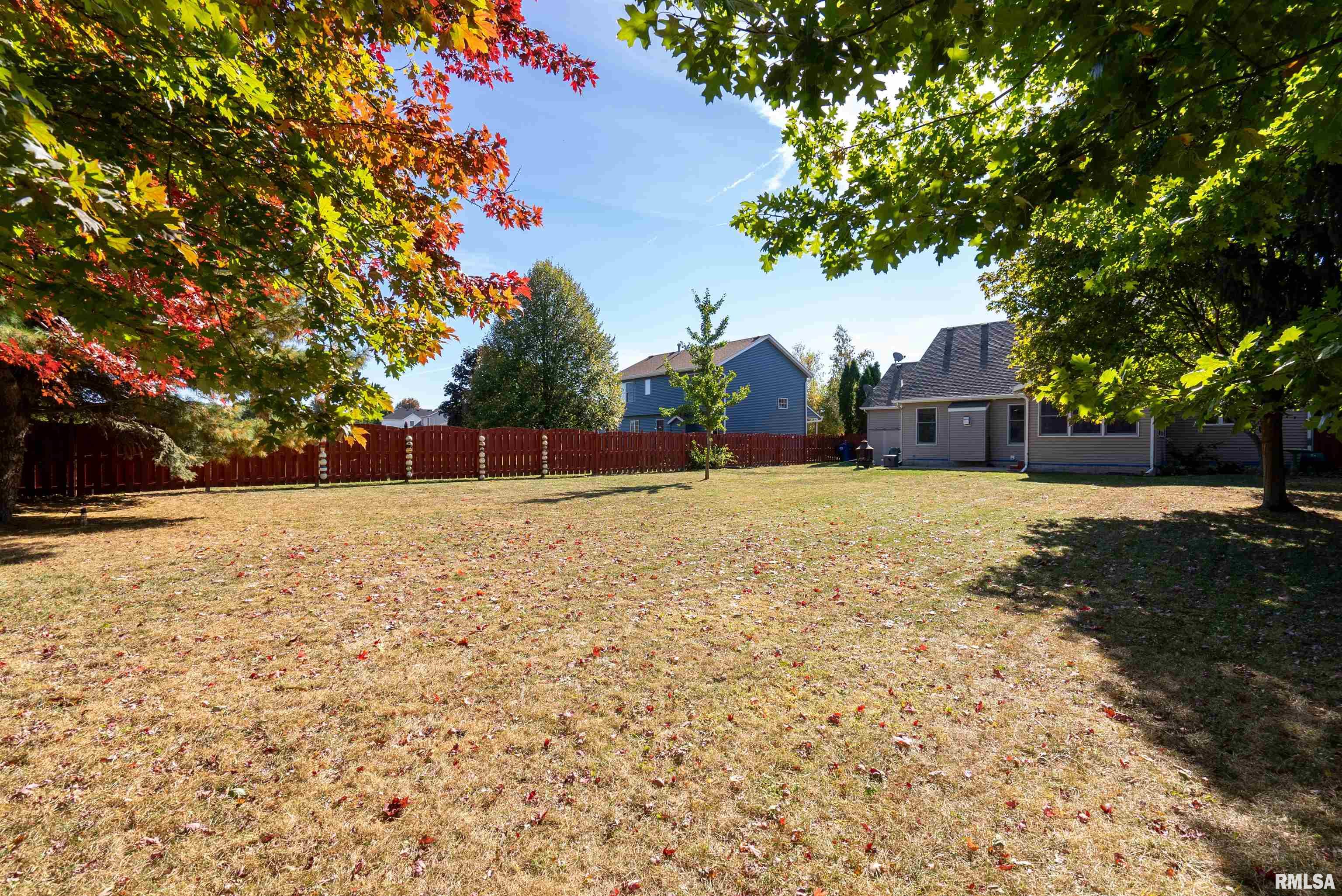 2076 Ashford Road Bettendorf, IA 52722 - Photo 50 of 51 Gallery Image 50