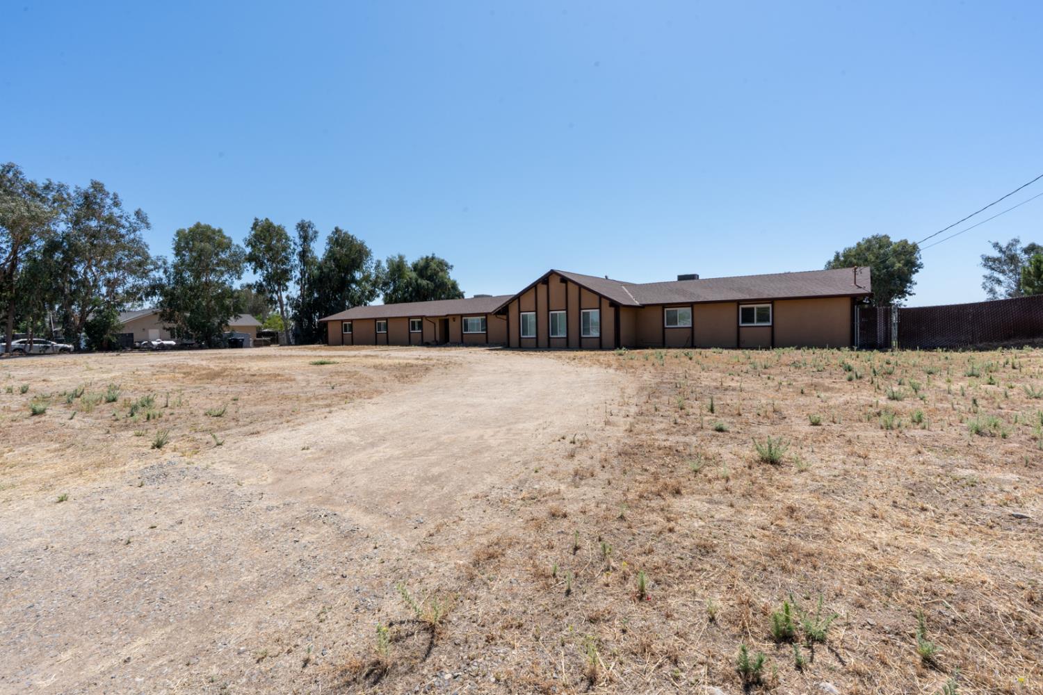 16448 Monreal Road Madera, CA 93636 - Photo 43 of 97