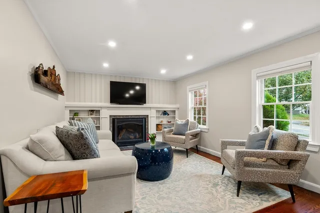 $1,195,000 | 30 Brookline Street, Needham, MA 02492