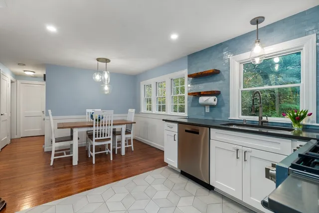 $1,195,000 | 30 Brookline Street, Needham, MA 02492