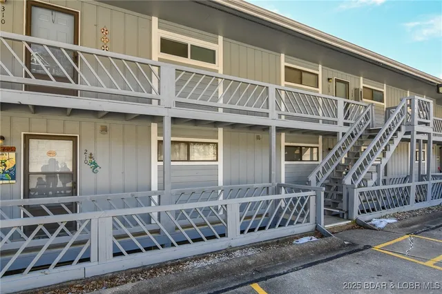 $194,900 | 788 Kersten Way, Unit A308, Osage Beach, MO 65065