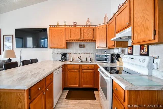 $194,900 | 788 Kersten Way, Unit A308, Osage Beach, MO 65065