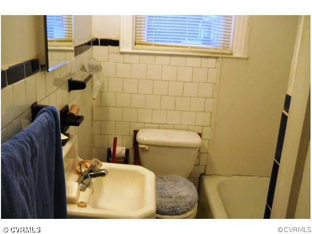 901 Ruthers Road Richmond, VA 23225 - Photo 5 of 8 Bathroom
