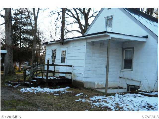 901 Ruthers Road Richmond, VA 23225 - Photo 7 of 8 Exterior Back